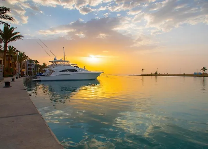 Marina In Port Ghalib With Pool And Apartment